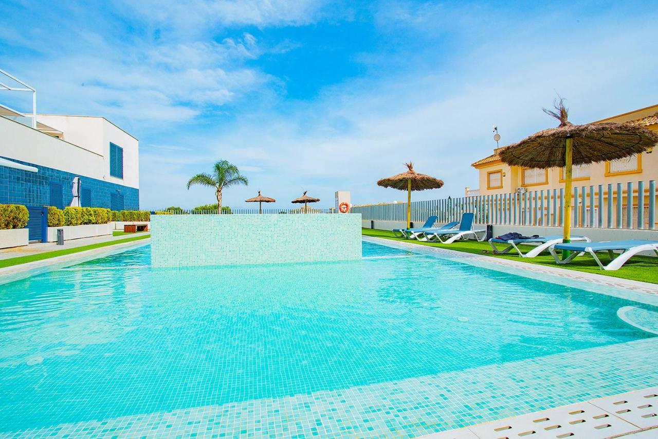 210 New Mar Pool - Alicante Holiday วิลยามาร์ติน ภายนอก รูปภาพ
